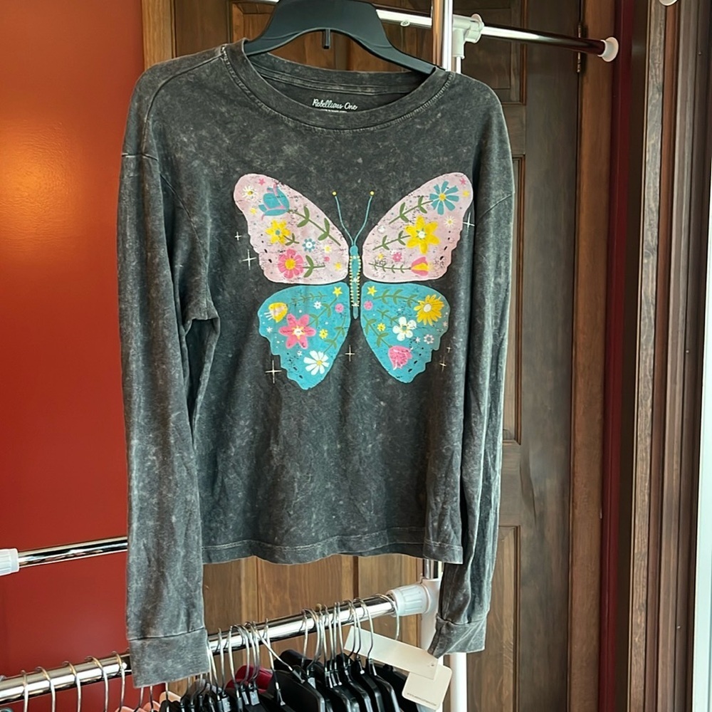 Rebellious One Long sleeve graphic top - Picture 2 of 5